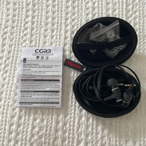 NWOT! Sentey - Cor3 Three Sound Earphones - Picture 1 of 9